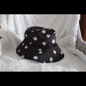 Daisy Bucket Hat